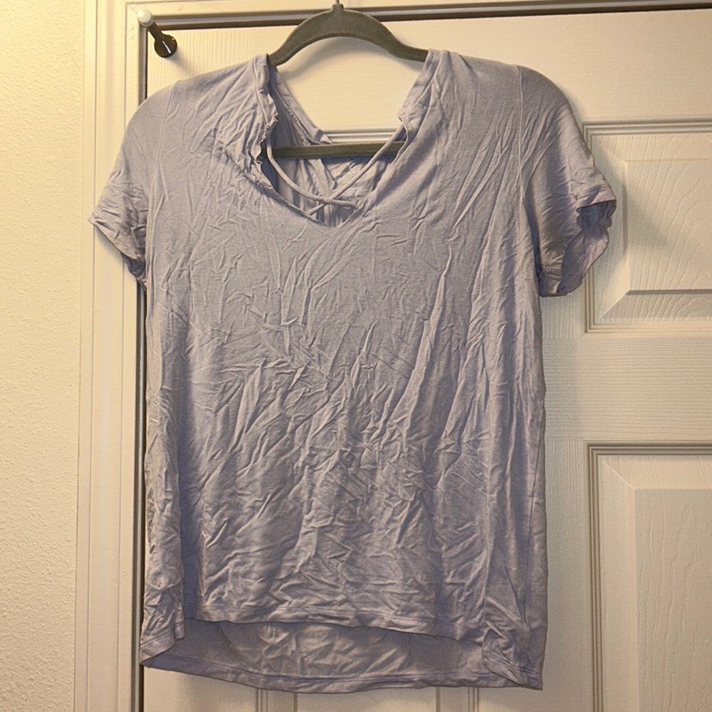 Soft and stretchy v neck Tshirt